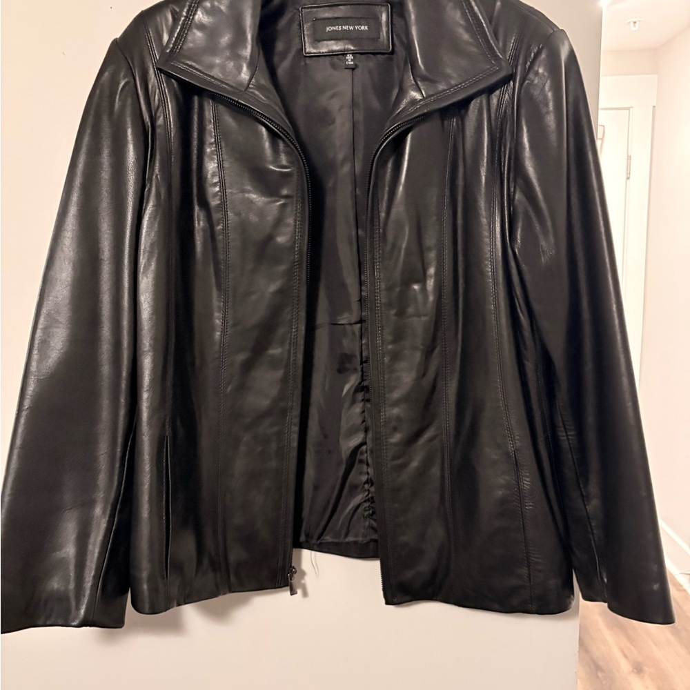 Jones New York Women's Sleek Black Leather Jacket